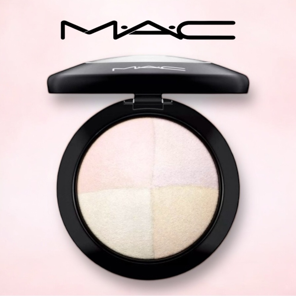 MAC Mineralize Skinfinish Highlighter – Barely Dressed